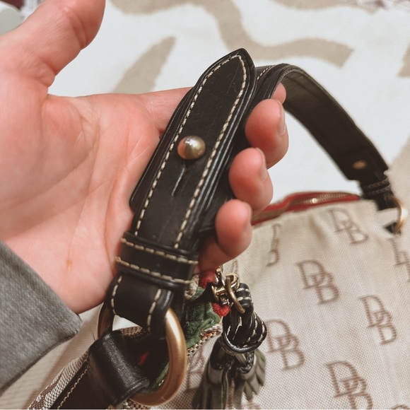 Vintage dooney & bourke monogram taupe shoulder bag with mini wallet - Picture 5 of 12